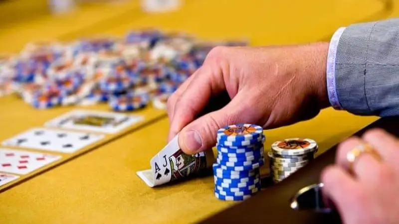 Thuật ngữ Poker người chơi hành động