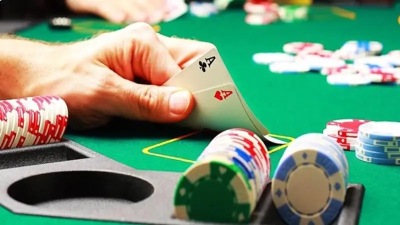 Poker là gì và nguồn gốc poker tại Dabet